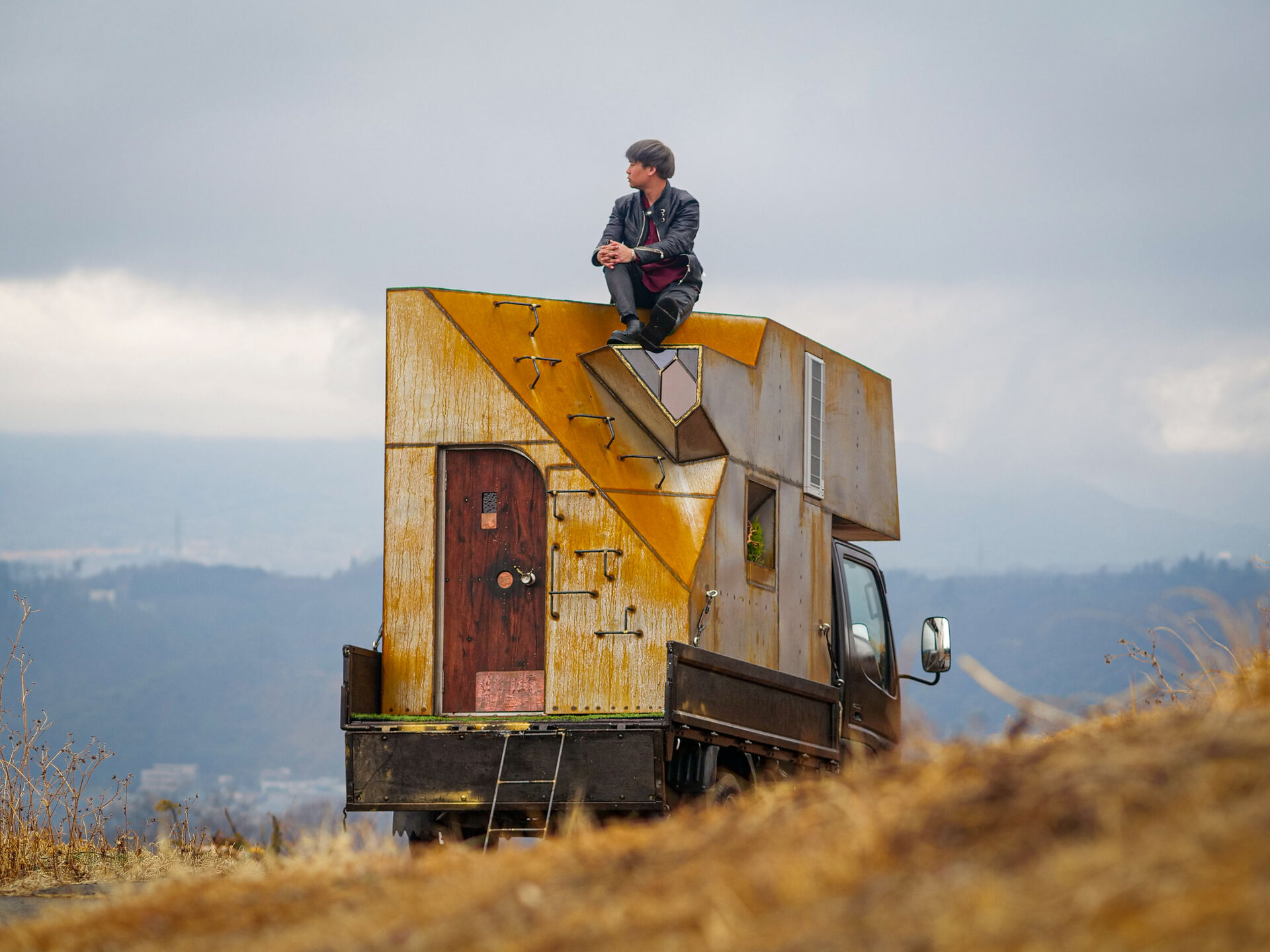 TAIZAN_CAVINET_錆庵_車_トラック_錆庵_TAIZAN TRUCK__動く茶室_走る茶室_移動式茶室